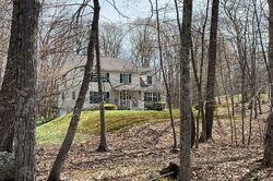 Pre-foreclosure in  PRIMROSE LN Milford, PA 18337