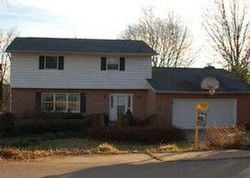 Pre-foreclosure in  ASH MEADOWS BLVD Zanesville, OH 43701