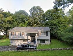  Spring Dr, Mahopac NY