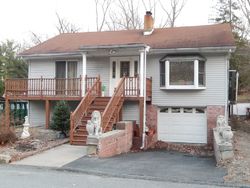 Pre-foreclosure in  VALE WAY Hopatcong, NJ 07843