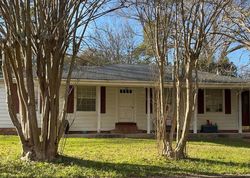 Pre-foreclosure in  WESTWOOD RD Natchez, MS 39120