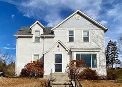 Pre-foreclosure in  4TH AVE NW Hutchinson, MN 55350