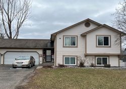 Pre-foreclosure in  W 132ND ST Savage, MN 55378