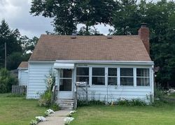 Pre-foreclosure in  THE PARKWAY ST Jackson, MI 49203