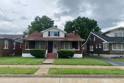Pre-foreclosure in  4TH ST Madison, IL 62060
