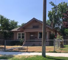 Pre-foreclosure in  ORANGE ST Bakersfield, CA 93304