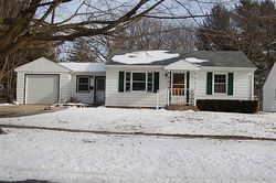 Pre-foreclosure in  N HANNAH AVE Mount Morris, IL 61054