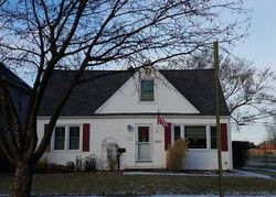 Pre-foreclosure in  N FAIRVIEW AVE Mount Prospect, IL 60056