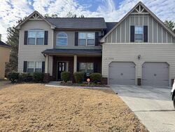 Pre-foreclosure in  LAKE END DR Loganville, GA 30052