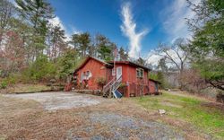 Pre-foreclosure in  OLD PARKER PLACE RD Ellijay, GA 30536