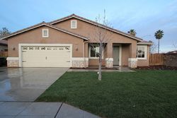 Pre-foreclosure in  E LORENA AVE Fresno, CA 93727