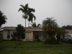 Pre-foreclosure in  NW 8TH ST Hollywood, FL 33024