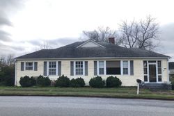 Pre-foreclosure in  ALEXANDER ST Talladega, AL 35160