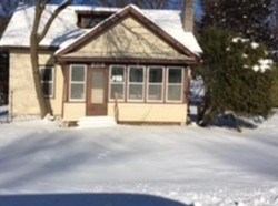 Pre-foreclosure in  E MAIN ST Elysian, MN 56028