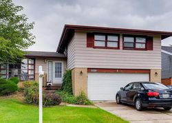 Pre-foreclosure in  GEORGIA LN Oak Lawn, IL 60453