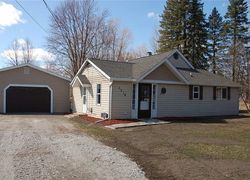 Pre-foreclosure in  N OAK RD Davison, MI 48423