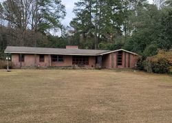 Pre-foreclosure in  LAKEVIEW RD Fairmont, NC 28340
