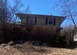 Pre-foreclosure in  WOODBINE AVE Lincoln, NE 68506