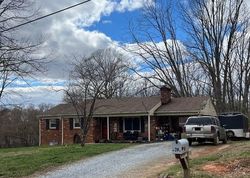 Pre-foreclosure in  BONNEVILLE PL Lynchburg, VA 24501