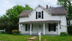 Pre-foreclosure in  FRAZIER ST Greeneville, TN 37743