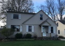 Pre-foreclosure Listing in W 22ND ST HOLLAND, MI 49423