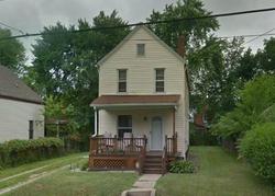 Pre-foreclosure in  BELLOWS ST Akron, OH 44301