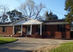 Pre-foreclosure in  BREWTON AVE Mobile, AL 36617