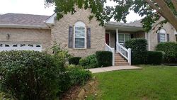 Pre-foreclosure in  TWIN CT Greenbrier, TN 37073