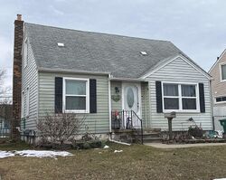 Pre-foreclosure in  BRITTANY AVE Eastpointe, MI 48021