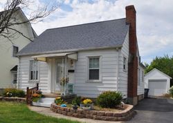 Pre-foreclosure in  COVENTRY RD Dayton, OH 45420