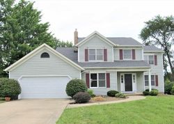 Pre-foreclosure in  BLUE HERON DR Solon, OH 44139