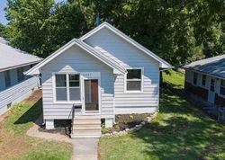 Pre-foreclosure in  N 60TH AVE Omaha, NE 68104