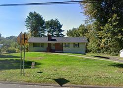 Pre-foreclosure in  RACEBROOK RD Orange, CT 06477