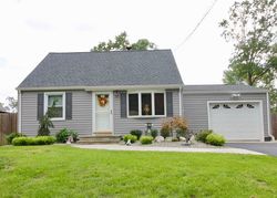 Pre-foreclosure in  SHADY LN Howell, NJ 07731