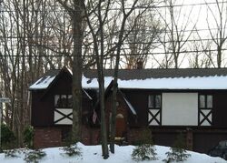 Pre-foreclosure in  FARVIEW DR Rockaway, NJ 07866