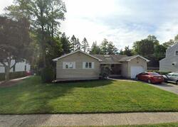 Pre-foreclosure in  OLD COUNTRY RD Deer Park, NY 11729