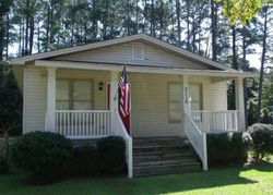 Pre-foreclosure in  WEDGEWOOD DR Fayetteville, NC 28301