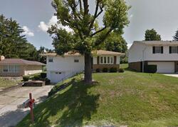 Pre-foreclosure in  PEMBROKE RD Steubenville, OH 43953