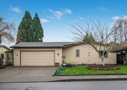 Pre-foreclosure in  NW 6TH ST Mcminnville, OR 97128