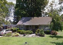 Pre-foreclosure in  VILLAGE DR Lancaster, PA 17601