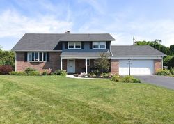 Pre-foreclosure in  DURWOOD CT Reading, PA 19609