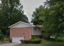 Pre-foreclosure in  MILLSTONE DR Belleville, IL 62221