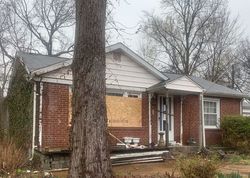 Pre-foreclosure in  N HANLEY RD Saint Louis, MO 63114