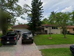  Robin Ave, Miami FL