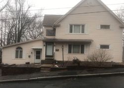 Pre-foreclosure in  PINE VIEW AVE Worcester, MA 01603