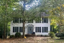 Pre-foreclosure in  MAGNOLIA CIR Saint Leonard, MD 20685