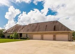 Pre-foreclosure in  RUE CHATEAU Ponchatoula, LA 70454