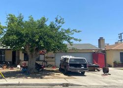 Pre-foreclosure in  EASY ST Bakersfield, CA 93308