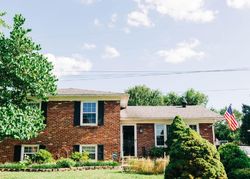 Pre-foreclosure in  SUNDAY DR Louisville, KY 40219