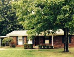 Pre-foreclosure in  MALDON DR Louisville, KY 40216